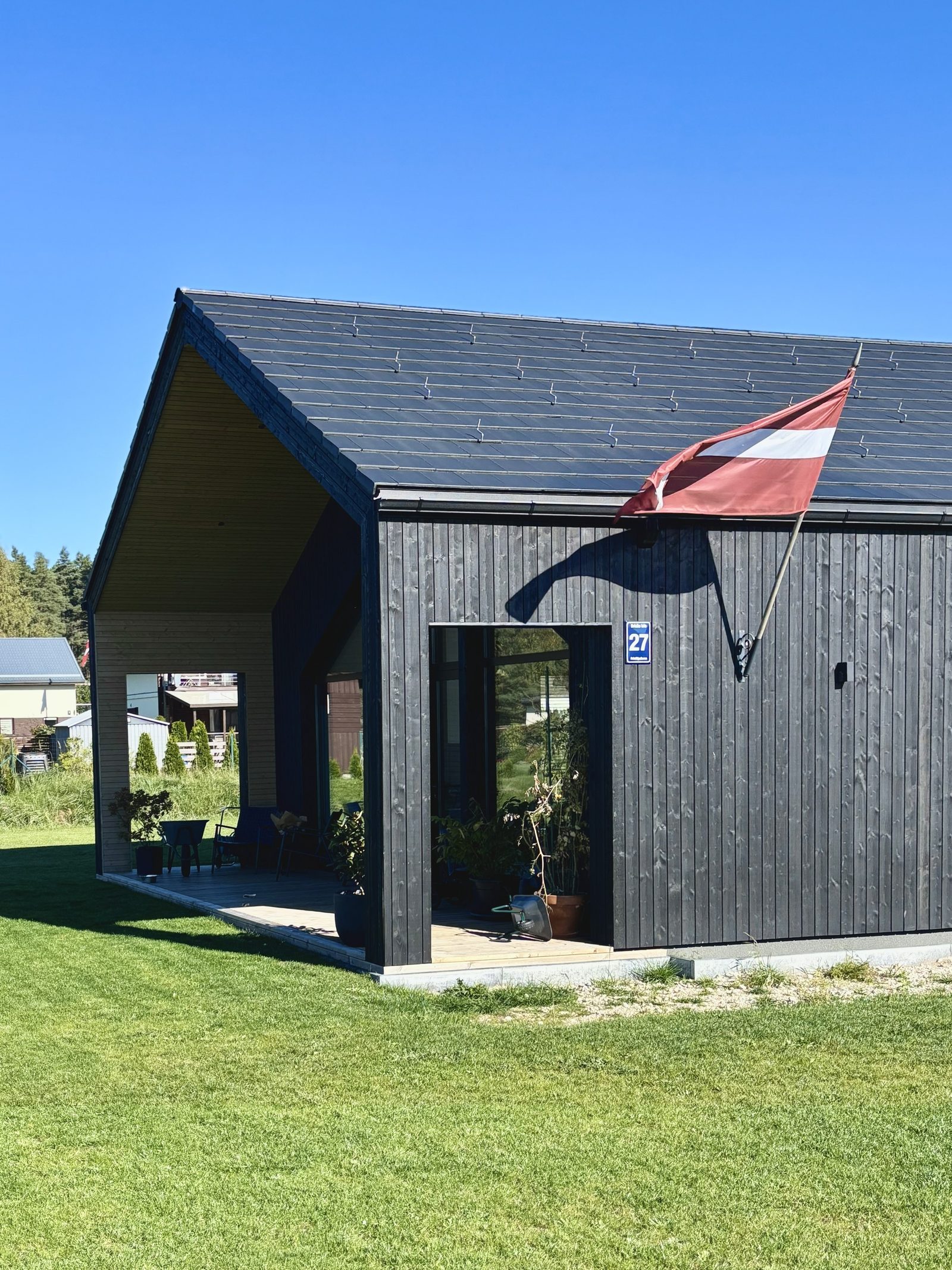 Als 110+ custom project — Facade